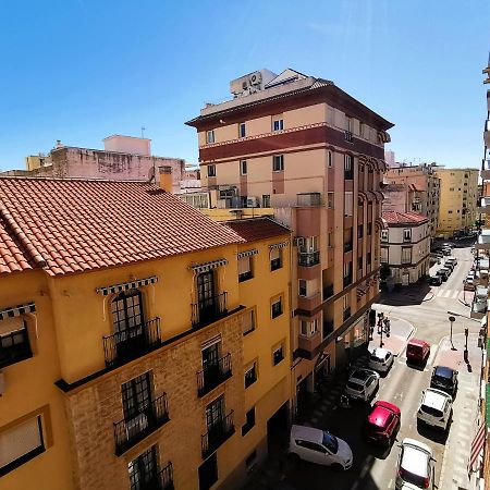 Genuar Apartments Malaga Center. Free Parking Exteriör bild