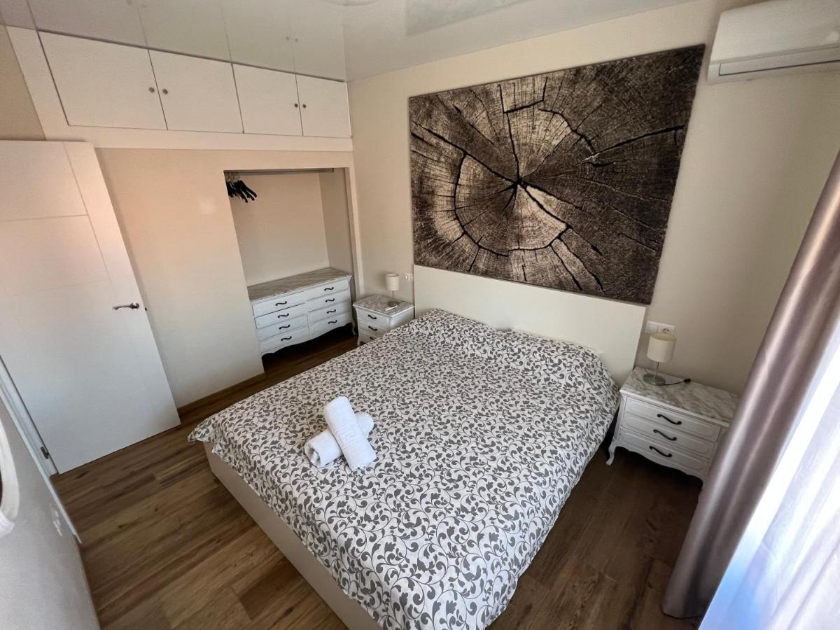 Genuar Apartments Malaga Center. Free Parking Exteriör bild