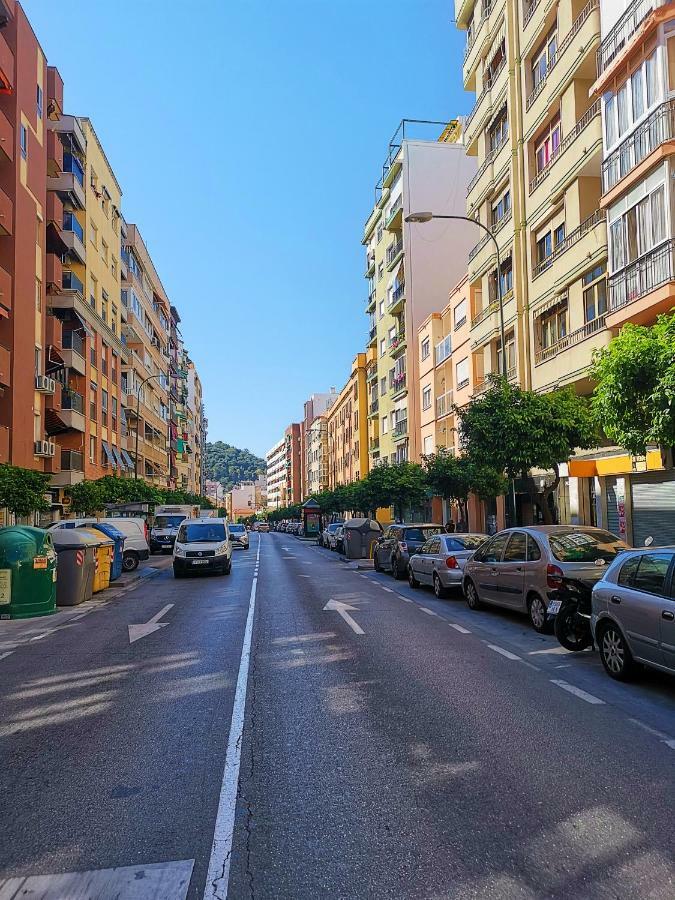 Genuar Apartments Malaga Center. Free Parking Exteriör bild