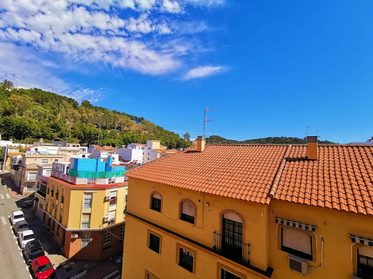 Genuar Apartments Malaga Center. Free Parking Exteriör bild
